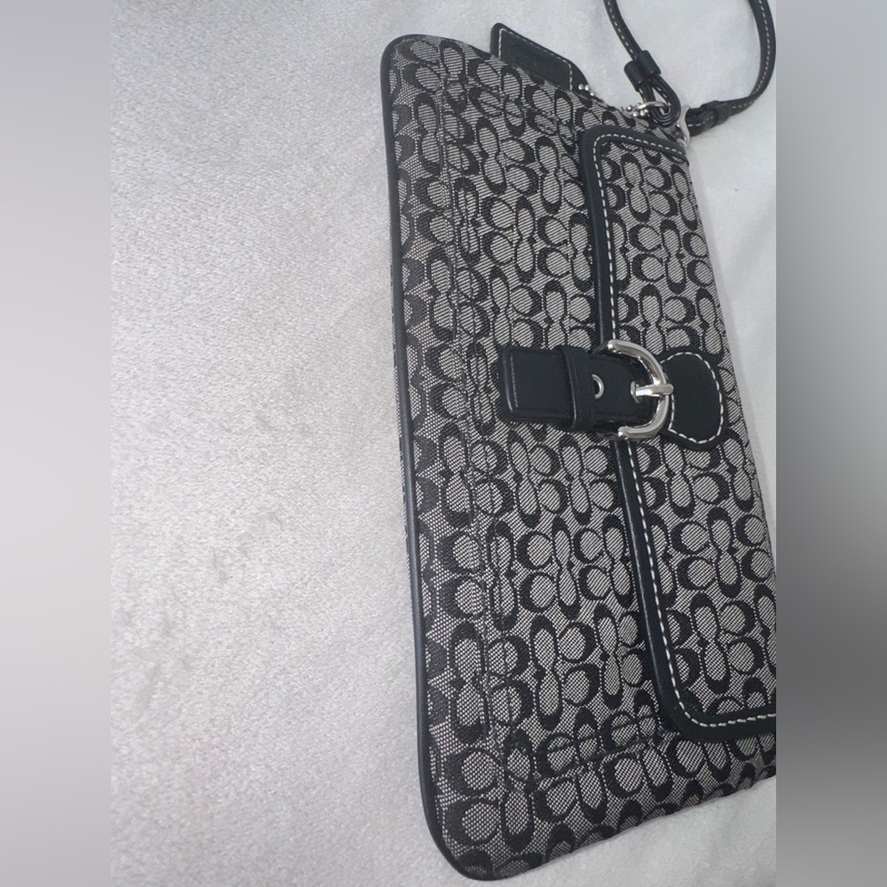 ‼️SOLD‼️Authentic Vintage Coach Soho Mini Black and Gray Logo Wristlet - Picture 9 of 13